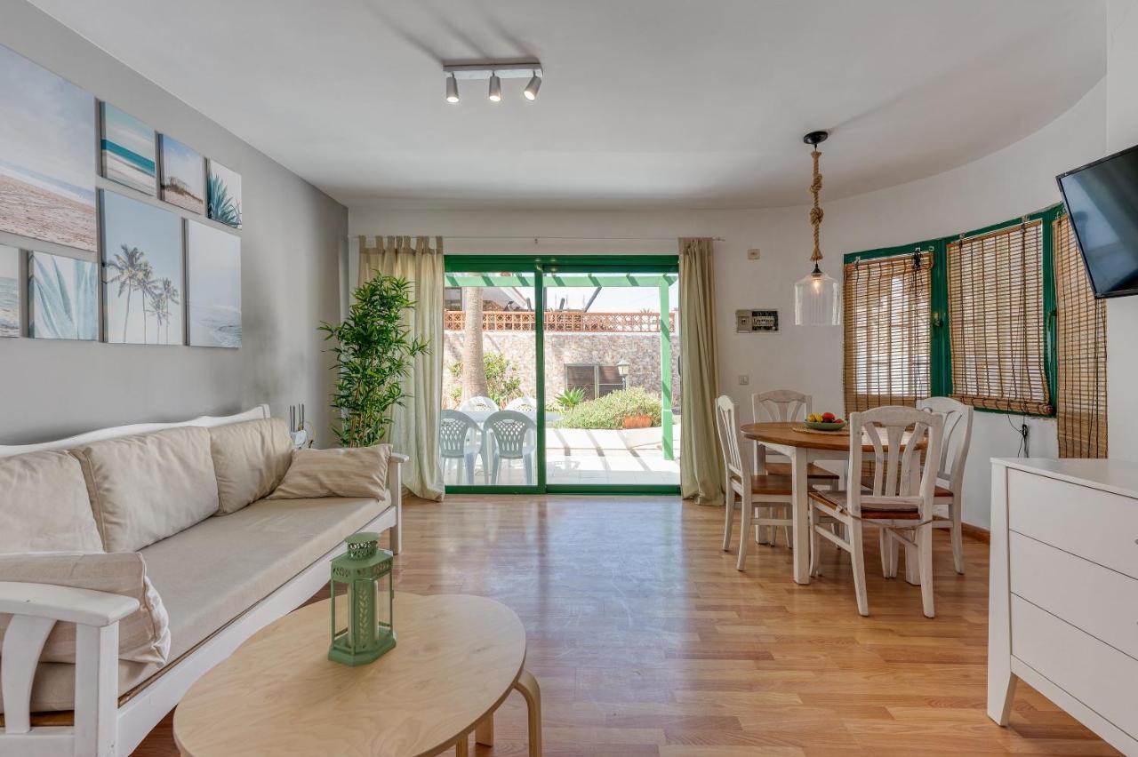 Homeforguest Apartment With Pool And Terrace 1 Min From The Beach Corralejo Eksteriør billede