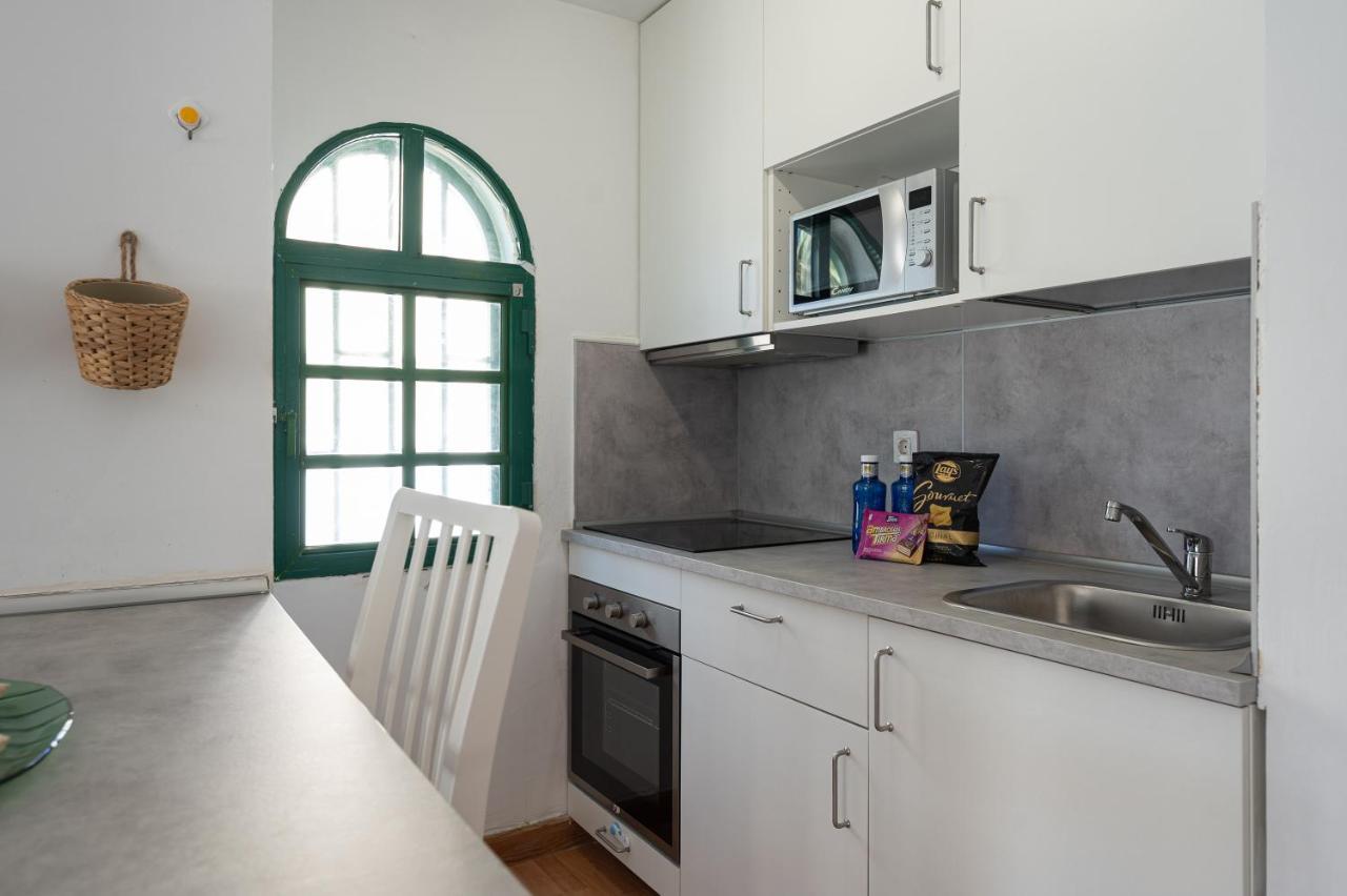Homeforguest Apartment With Pool And Terrace 1 Min From The Beach Corralejo Eksteriør billede