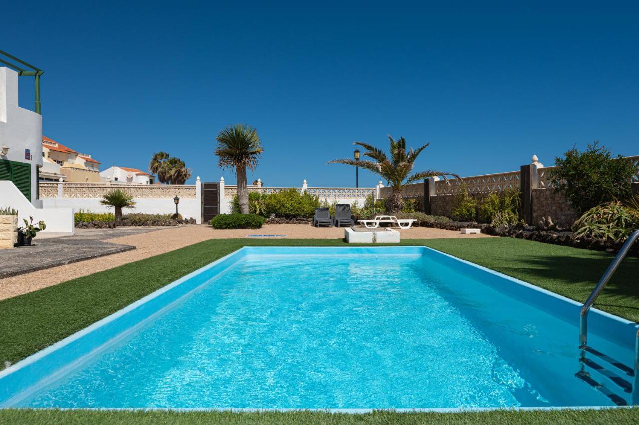 Homeforguest Apartment With Pool And Terrace 1 Min From The Beach Corralejo Eksteriør billede