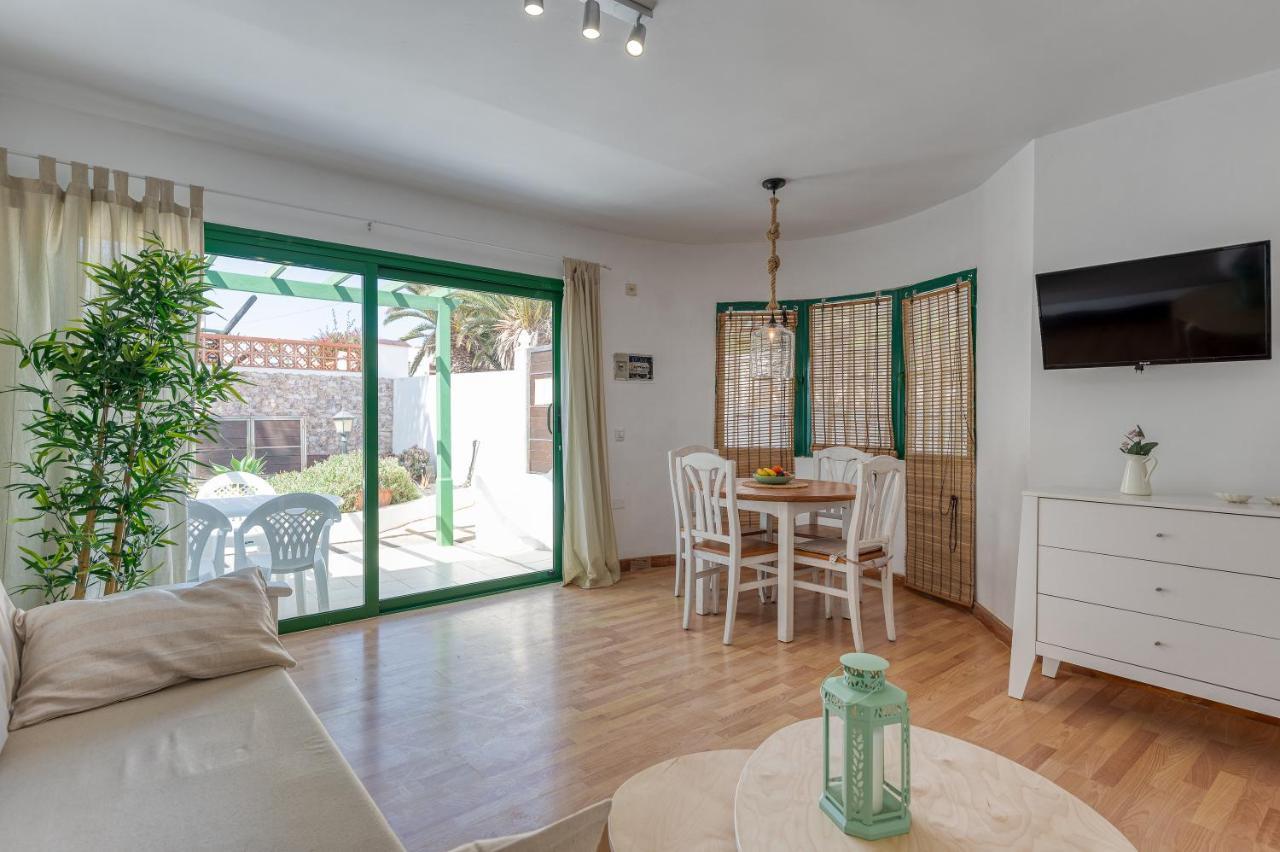 Homeforguest Apartment With Pool And Terrace 1 Min From The Beach Corralejo Eksteriør billede