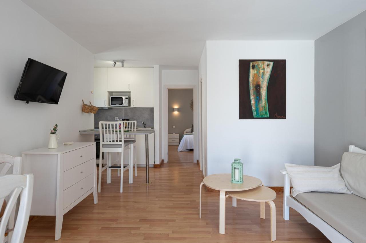 Homeforguest Apartment With Pool And Terrace 1 Min From The Beach Corralejo Eksteriør billede
