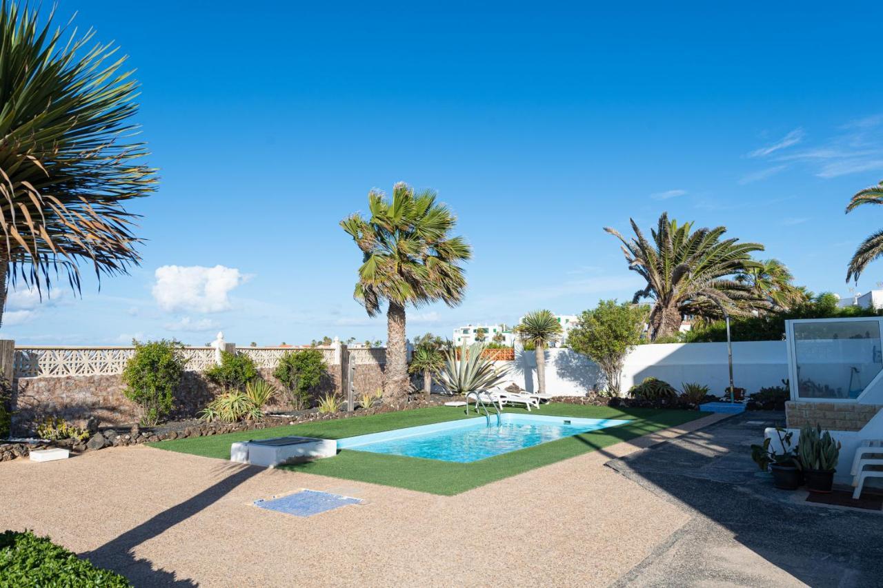 Homeforguest Apartment With Pool And Terrace 1 Min From The Beach Corralejo Eksteriør billede