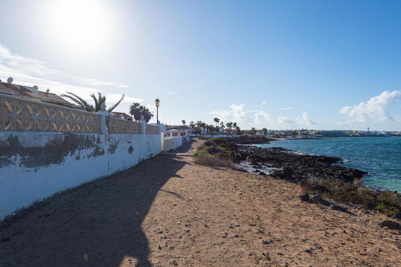Homeforguest Apartment With Pool And Terrace 1 Min From The Beach Corralejo Eksteriør billede